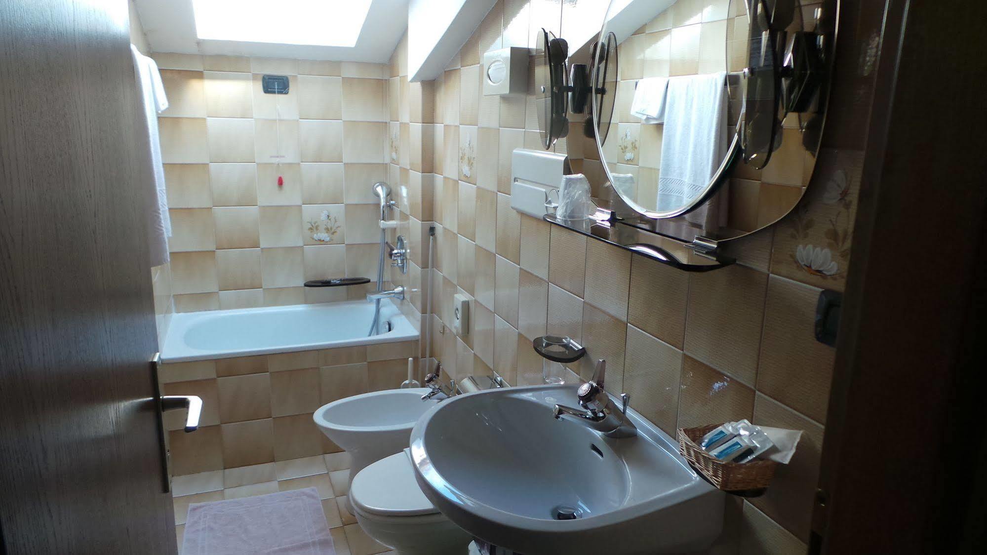 Albergo Antico Predazzo Ngoại thất bức ảnh