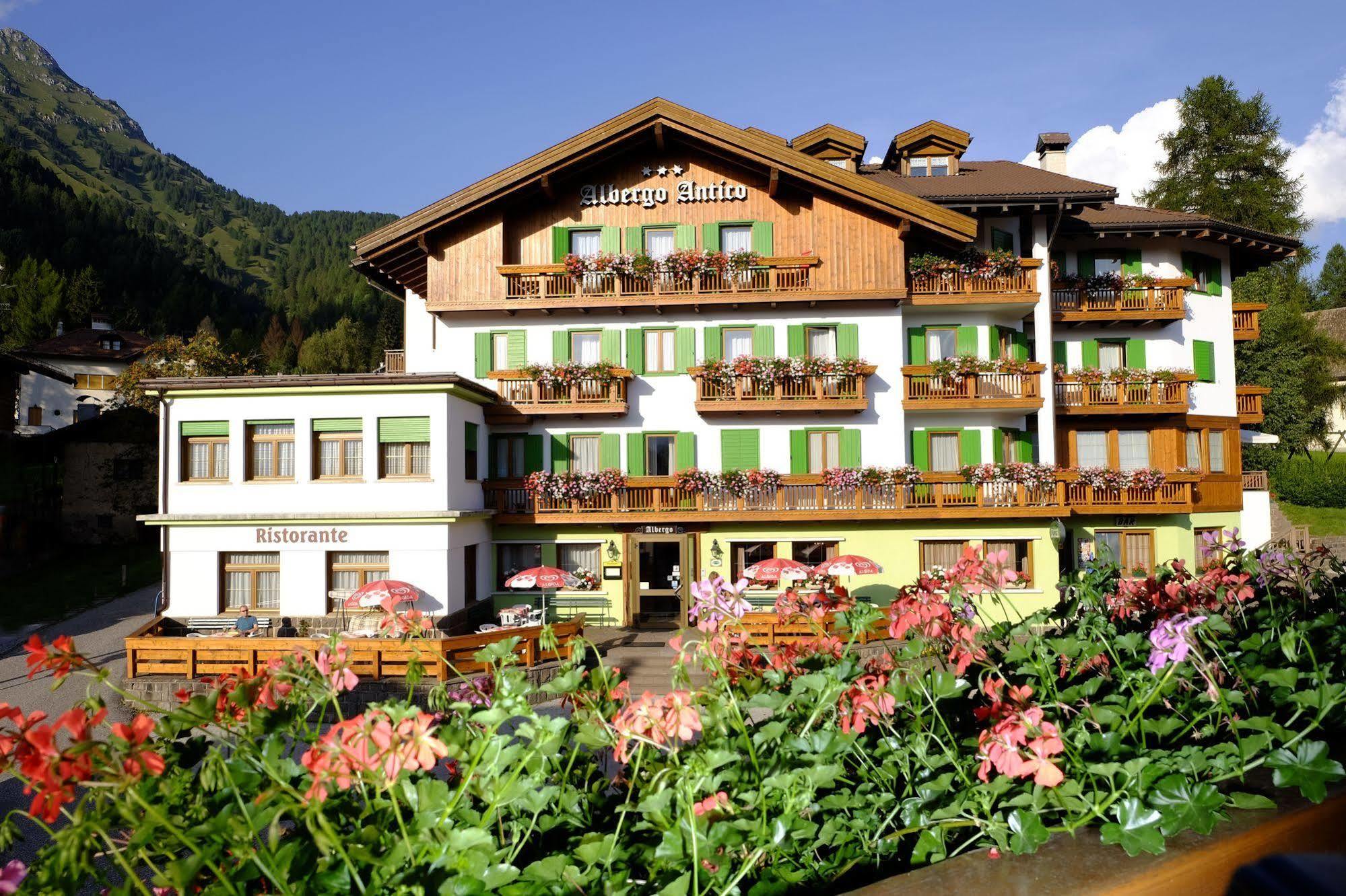 Albergo Antico Predazzo Ngoại thất bức ảnh